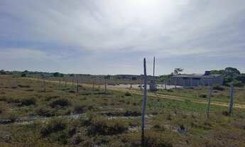 Imagem 3: Vendo terreno no caminho da praia do saco