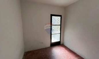 Imagem 4: Casa com entrada independente, quintal e aceita pets 1 quarto + área de serviço