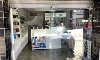 Imagem 2: Loja de celular fechada para comprar e trabalhar com tudo necessário para trabalhar