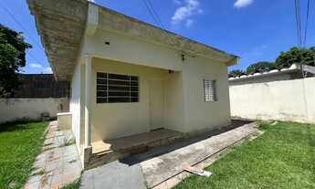 Imagem: Alugo casa térrea com 2 quartos, sala