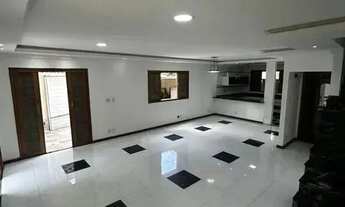 Imagem 2: Imóvel para venda com 250 metros quadrados com 4 quartos em Vila Valqueire - Rio de Janeir