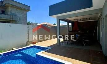 Imagem: Casa de condomínio em Rua Francisco Agostinho