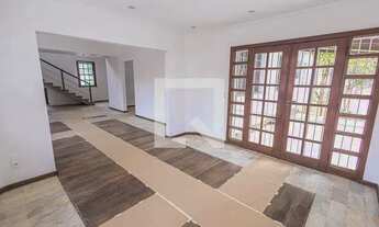 Imagem 5: Casa à Venda - Castelo, 6 Quartos, 300 m2