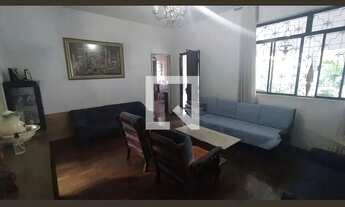 Imagem 2: Casa à Venda - Barro Preto, 8 Quartos, 385 m2