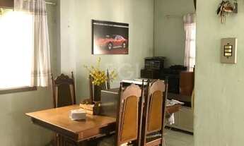 Imagem 5: Casa/terreno medindo 200m² de privativo, 550m² totais no bairro Partenon, 9 vag