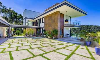 Imagem: Casa de condomínio com 5 quartos em Quebra