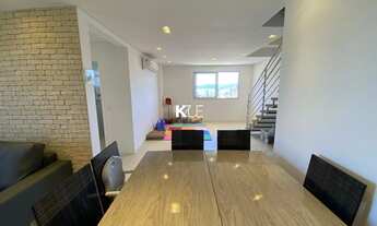 Imagem 7: Apartamento duplex com vista para o ma r