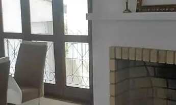 Imagem 6: Casa com 3 quartos e piscina na Trindade