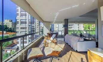 Imagem 3: Imóvel para venda possui 244 metros quadrados com 3 quartos em Rio Branco - Porto Alegre