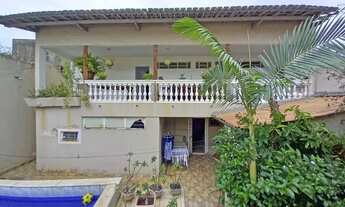 Imagem: Sobrado comercial e residencial com estrutura