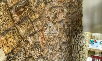 Imagem 4: CASA A VENDA Oportunidade Única: DUPLX 311 m² com enorme potencial no Posto 4