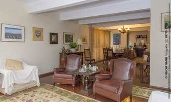 Imagem 2: Apartamento à venda, 1 quadra da Praia, com 4 dormitórios sendo 1 suíte, 2 vagas, 200 m² p