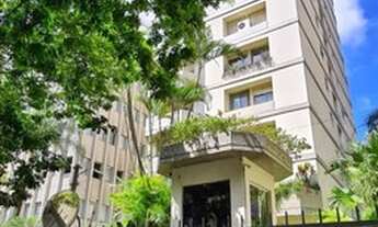 Imagem 5: Dormitório: 3 Suíte: 3 Closet: 1 Vaga: 2 Área Útil: 210m2