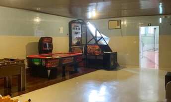 Imagem 2: Imóvel com estabelecimento de espaço para eventos, com cozinha industrial , tudo equipado