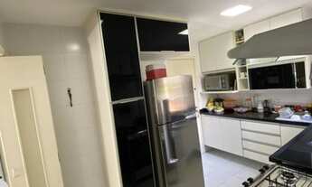 Imagem 7: Apartamento com 104m² · 2 Quartos sendo 1 suíte sala ampliada home office e · 2 Vagas