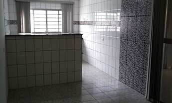 Imagem 7: Casa com piscina em excelente localização