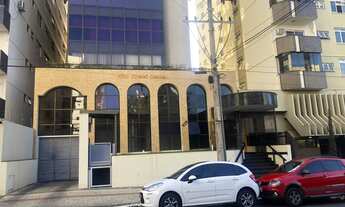 Imagem: Edifício Wall Street Center com 45 M²