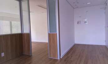 Imagem 3: Sala/Conjunto para aluguel e venda possui 46m2 em Vila Mariana - SP - ao lado Metro Santa