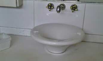 Imagem 5: Dormitório: 4, Suíte: 2, Banheiro: 5, Vaga: 5, Área Útil: 226m2, Área Total: 400m2