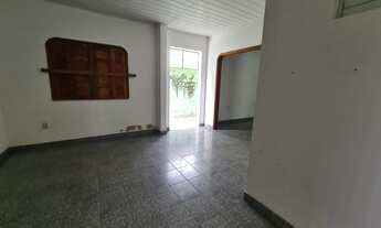 Imagem 6: Aluga-se Casa com 2 Quartos no Centro