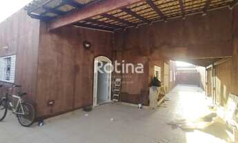 Imagem 2: Casa para aluguel, 3 quartos, 1 suíte, 5 vagas, Brasil - Uberlândia/MG