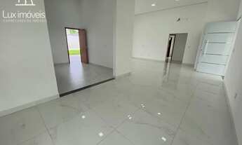 Imagem 2: Ponta Negra 2 / Térrea 221m² 04 Suítes/ Quintal Amplo / Área Gourmet e Churrasqueira