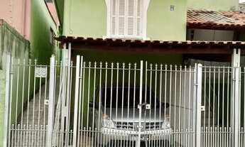 Imagem: Casa com 1 quarto. Sala, cozinha e quintal