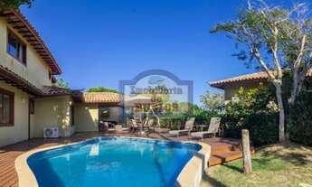 Imagem 2: Casa com 5 suítes a passos da Praia do Forno