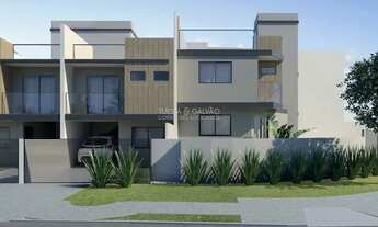 Imagem 2: Sobrado em condomínio 3 dormitórios, suíte, solarium, sacada e 2 vagas no Xaxim