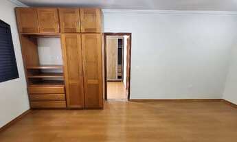 Imagem 2: Apto no Condomínio Ville de Montagne, 3 quartos, parte superior de sobrado