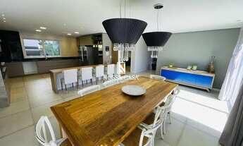 Imagem 3: Casa com 441m² e totalmente mobiliada com 5 dormitórios, todos com ar condicionado, sendo