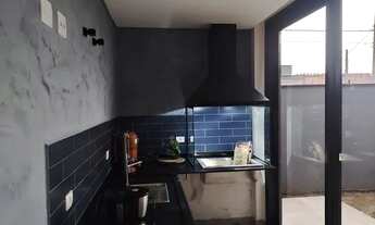 Imagem 4: Casa de condomínio para aluguel possui 210 metros quadrados com 4 quartos