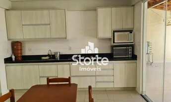 Imagem 6: Casa estilo sobrado com 3 dormitórios à venda, 395m² por R$ 895.000 - Santa Luzia - Uberlâ