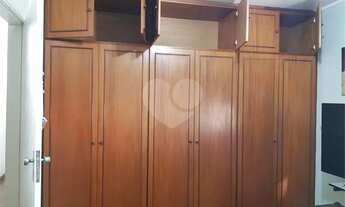 Imagem 7: Apartamento em Perdizes com janelões na sala proximo ao Parque da Agua Branca