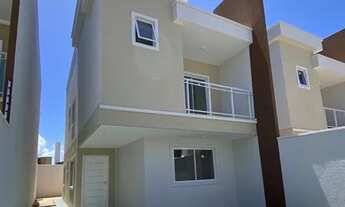 Imagem: Casa Dúplex em rua privativa tem 127m2