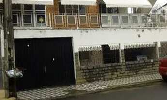 Imagem 2: Quarto mobiliado