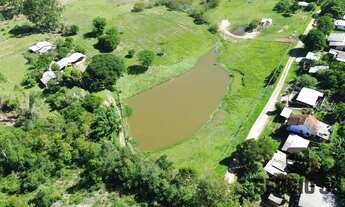 Imagem 6: Propriedade com 1,8ha, 2 casas, galpão, piscina e açude em Triunfo