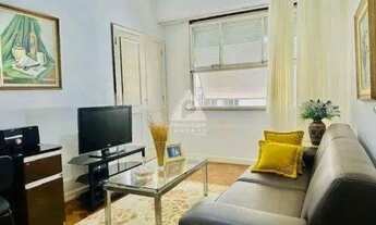 Imagem 6: Apartamento Reformado Fino Acabamento Copacabana Posto 6 Quadra da Praia Venda Sala Ampla