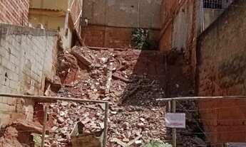 Imagem 2: Vendo terreno ou troco