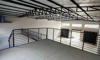 Imagem 5: Galpão Comercial para aluguel tem 360 m² no Bairro Segismundo Pereira em Uberlândia - MG