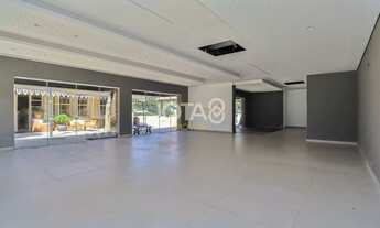 Imagem 3: LOCAÇÃO - LOJA COM VITRINE AMPLA E LOCALIZAÇÃO PRIVILEGIADA Loja Com Na Rua Mais Charmosa