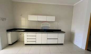 Imagem 4: Casa térrea com 3 dormitórios sendo 1 suíte pra locação no Condomínio Mirantes de Bragança