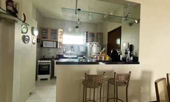 Imagem 6: Apto com quatro quartos sendo dois suítes - Jacarecanga - 106m²