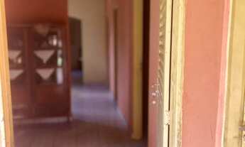 Imagem 7: Casa em araguapaz go 3 quartos grande lote próximo à feira coberta