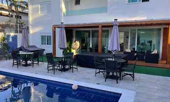 Imagem 6: Casa para venda com 500 metros quadrados com 6 quartos.