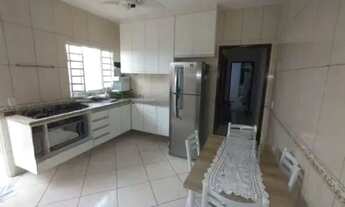 Imagem 4: Oportunidade Imperdível! Casa Aconchegante com 3 Dormitórios Próxima ao Taubaté Shopping