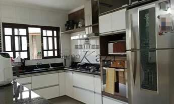 Imagem 4: Casa Sobrado - Jacareí - Villa Branca - 3 Dormitórios - 250m²