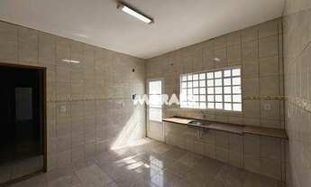 Imagem 3: Casa com 2 quartos, 1 suíte para alugar, 200 m² por R$ 1.800/mês - Núcleo Habitacional Mar