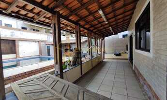 Imagem 3: Casa Espetacular com Piscina e Varandão em São Francisco Serra, Ideal para Lazer!