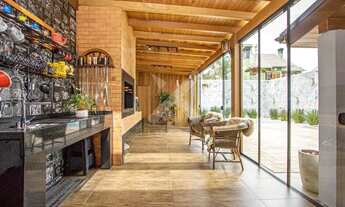 Imagem 3: Casa mobiliada de 243m2 para venda e locação!